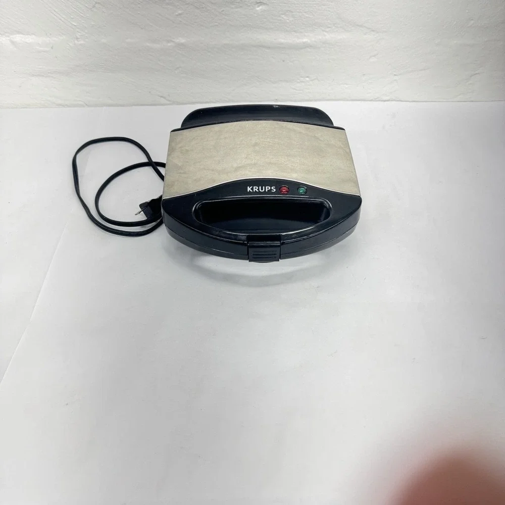 KRUPS 653 BELGIAN WAFFLE MAKER 2 SLICE CHROME NONSTICK STAINLESS STEEL - Tested!